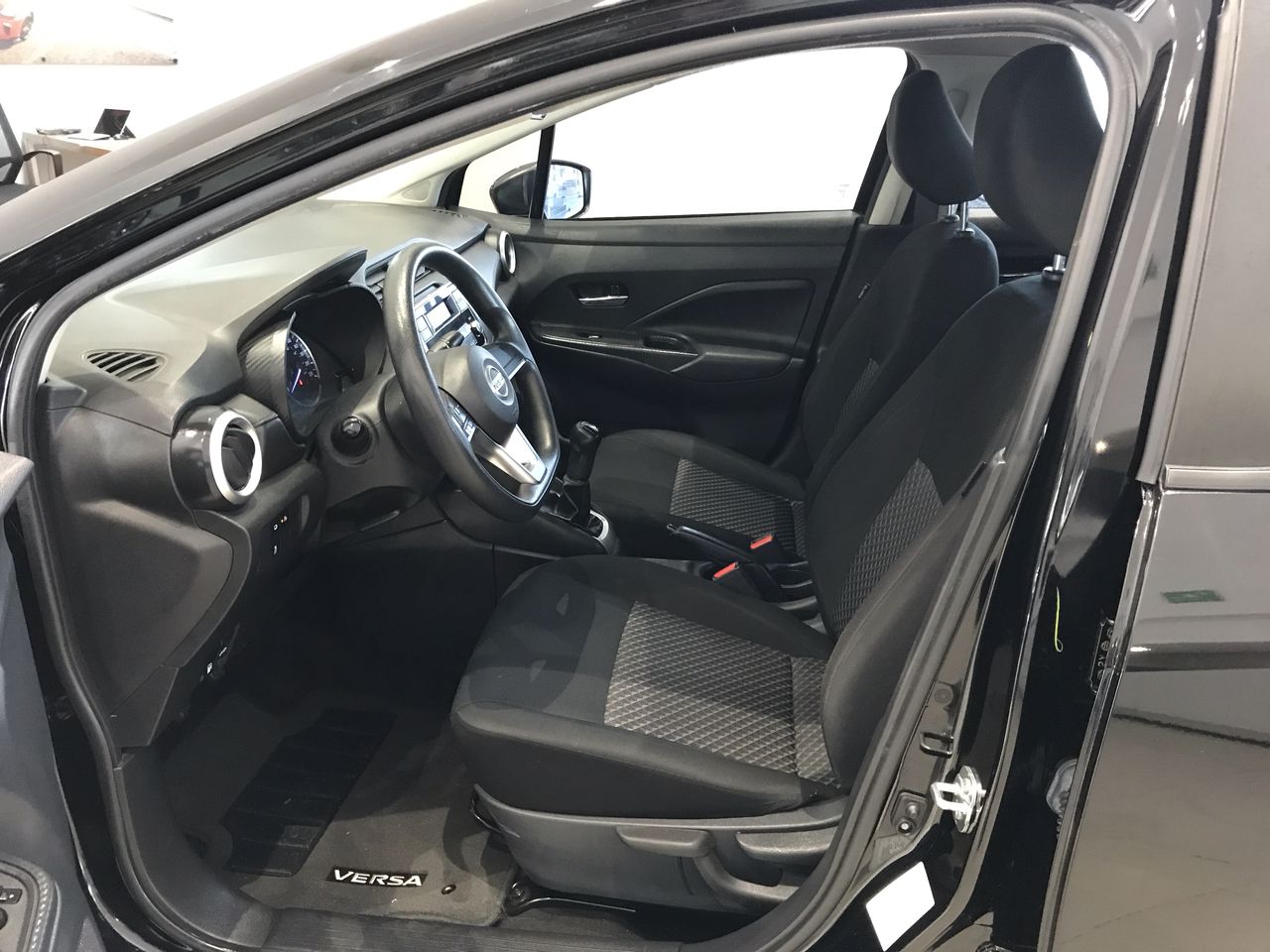 2022 Nissan VERSA SENSE MT 22