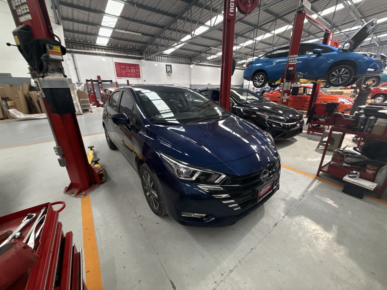 2023 Nissan VERSA VERSA ADVANCE MT