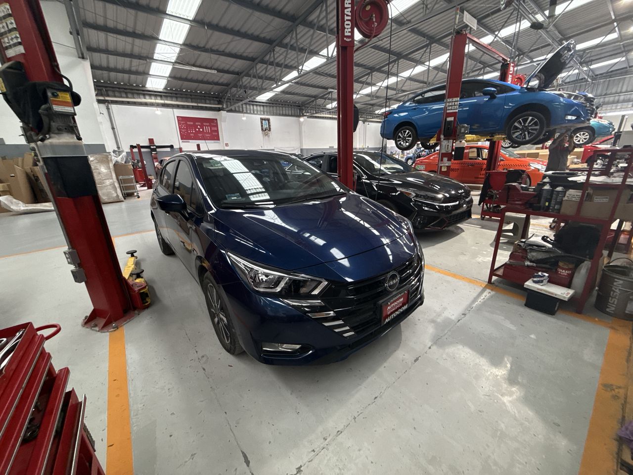 2023 Nissan VERSA VERSA ADVANCE MT