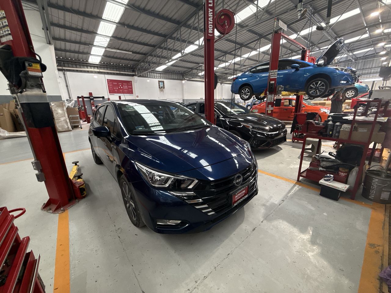 2023 Nissan VERSA VERSA ADVANCE MT