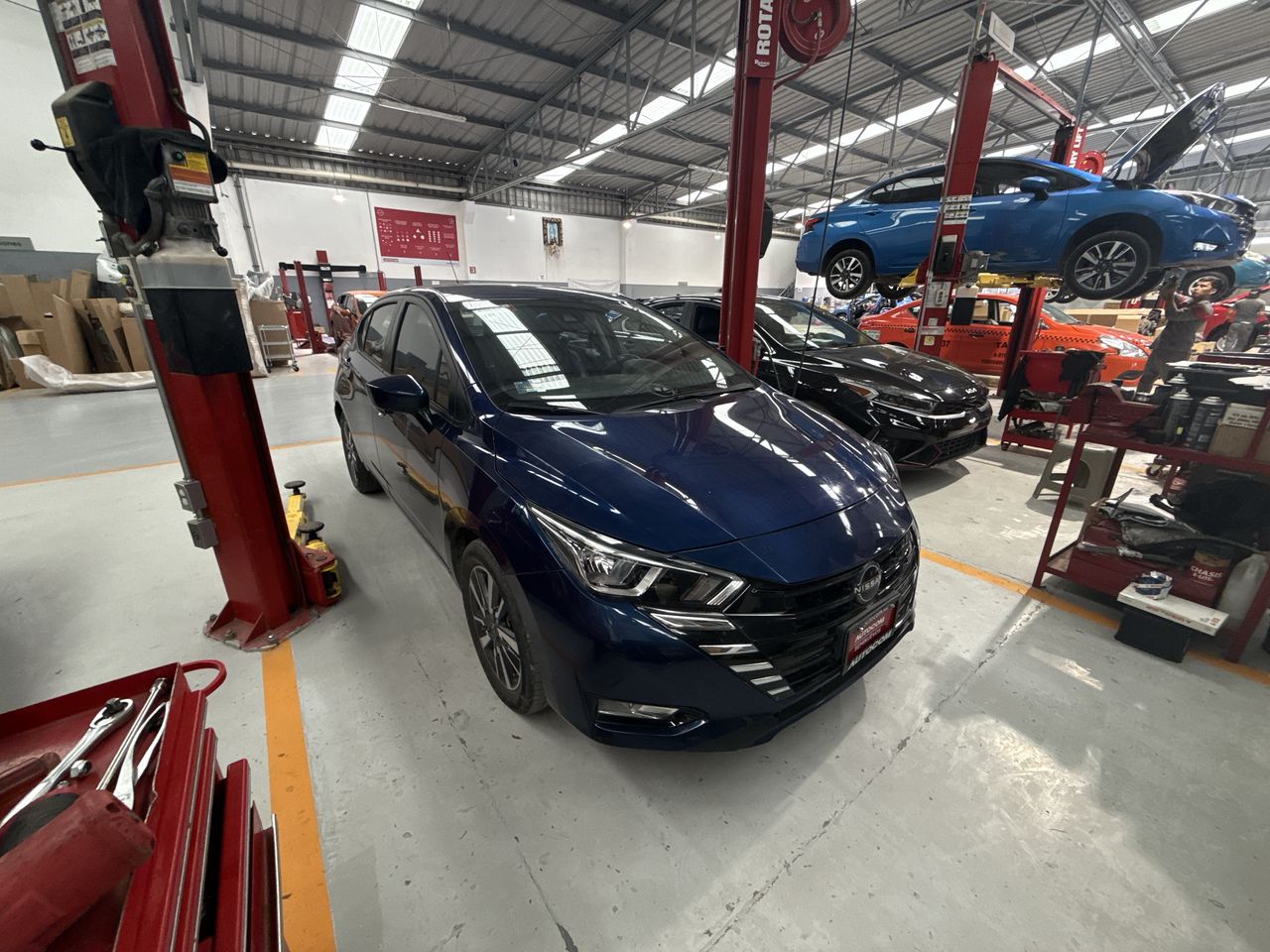 2023 Nissan VERSA VERSA ADVANCE MT