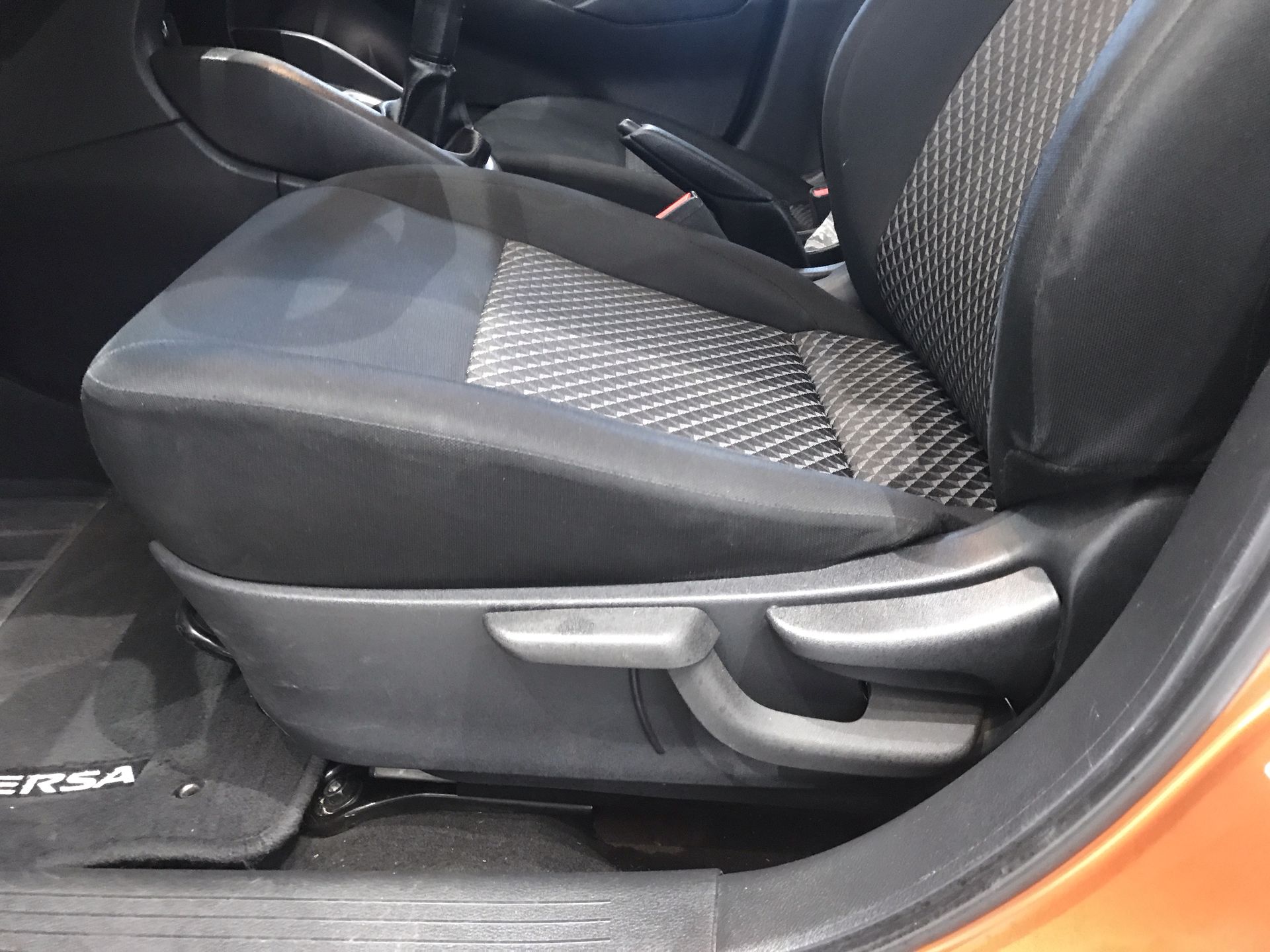 2023 Nissan VERSA SENSE MT 23