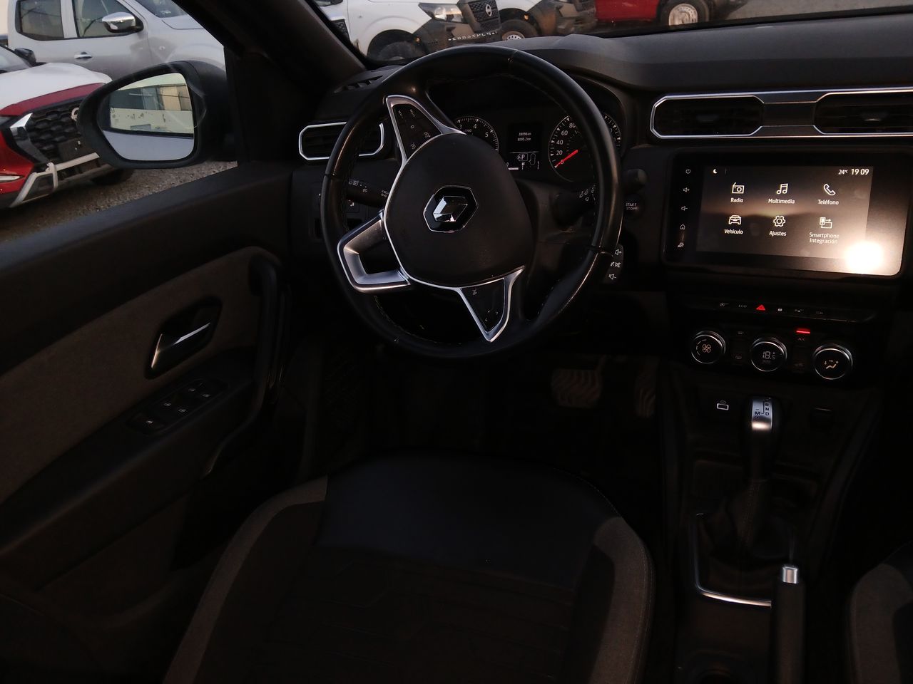 2023 RENAULT DUSTER DUSTER ICONIC CVT