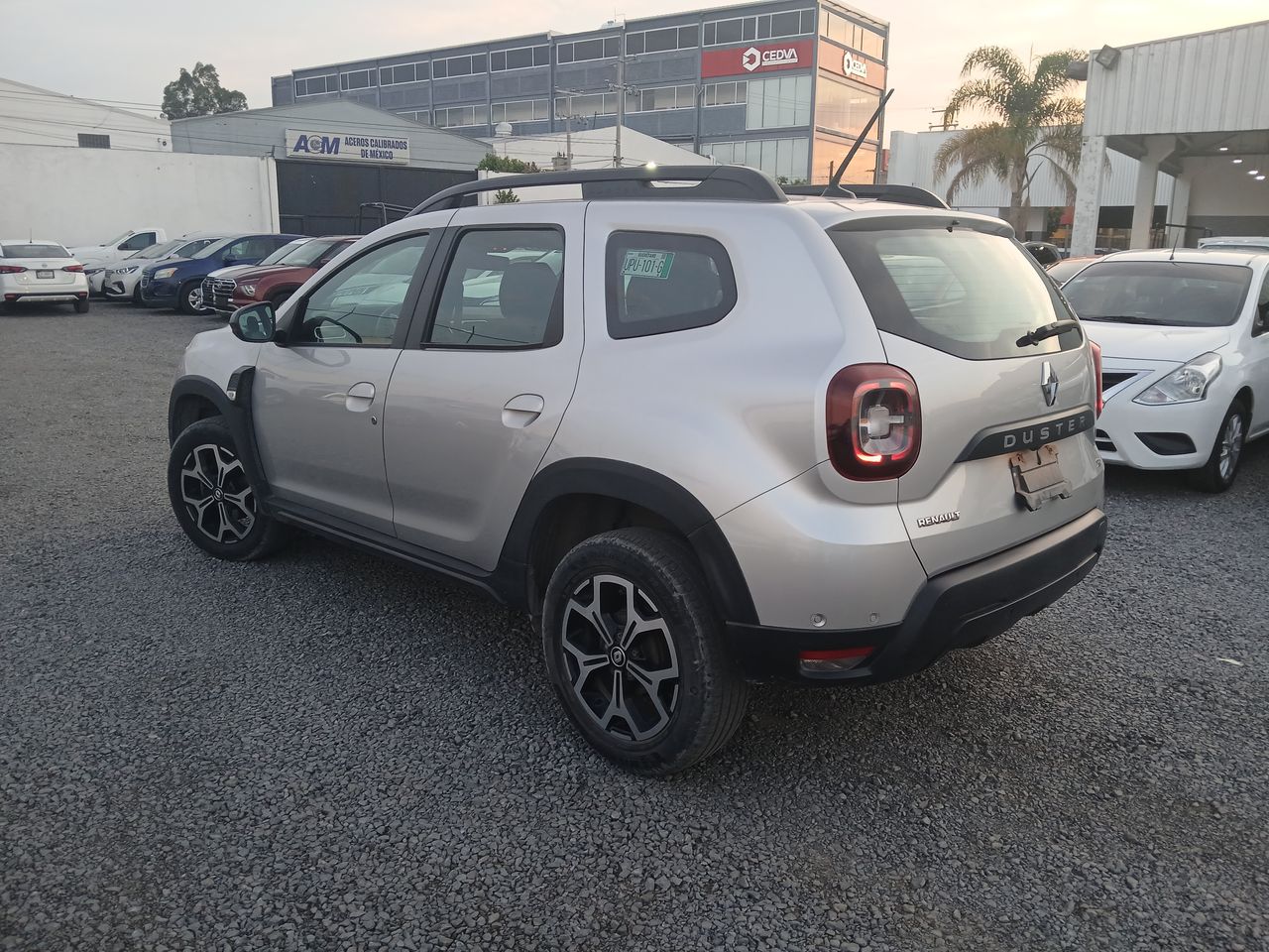 2023 RENAULT DUSTER DUSTER ICONIC CVT