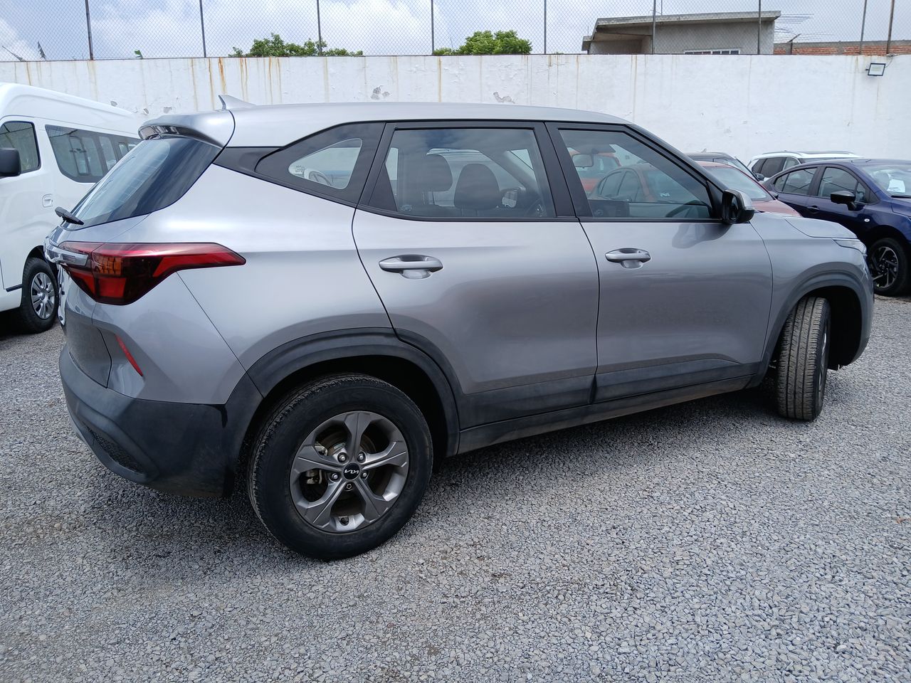 2023 Kia SELTOS EX TA