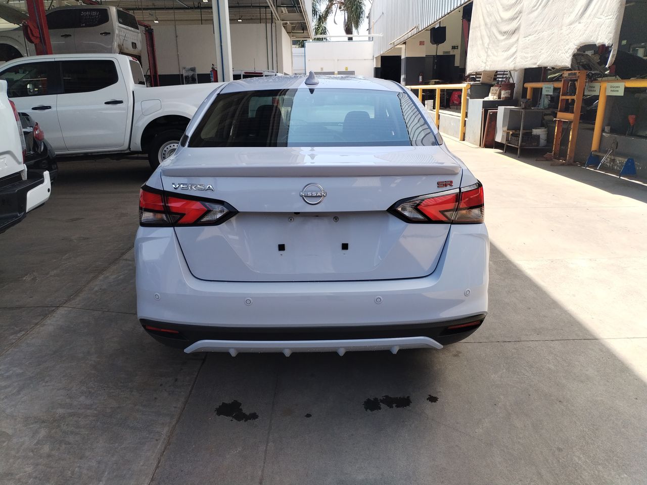 2024 Nissan VERSA VERSA SR CVT