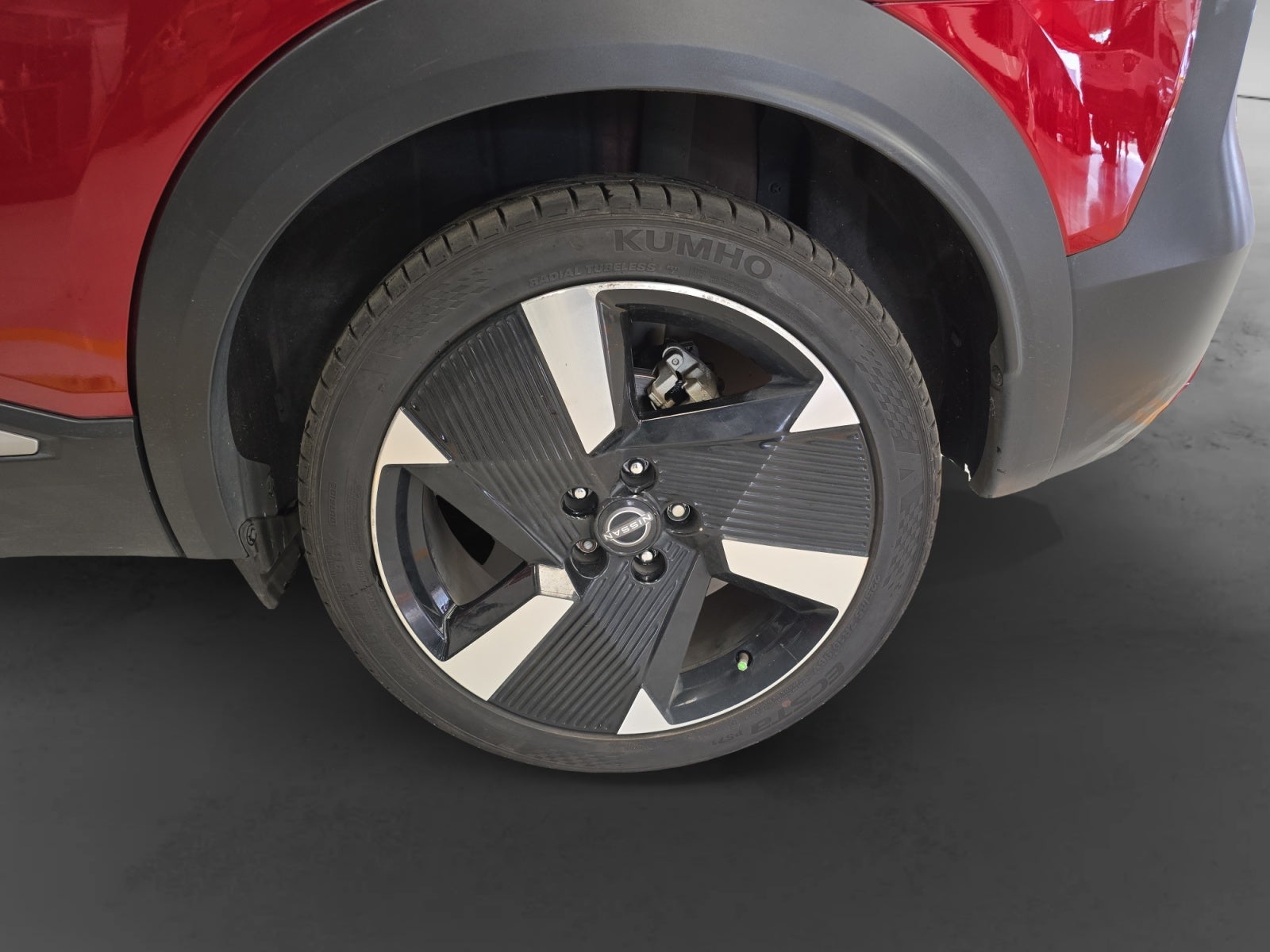2025 Nissan KICKS PLATINUM CVT 25
