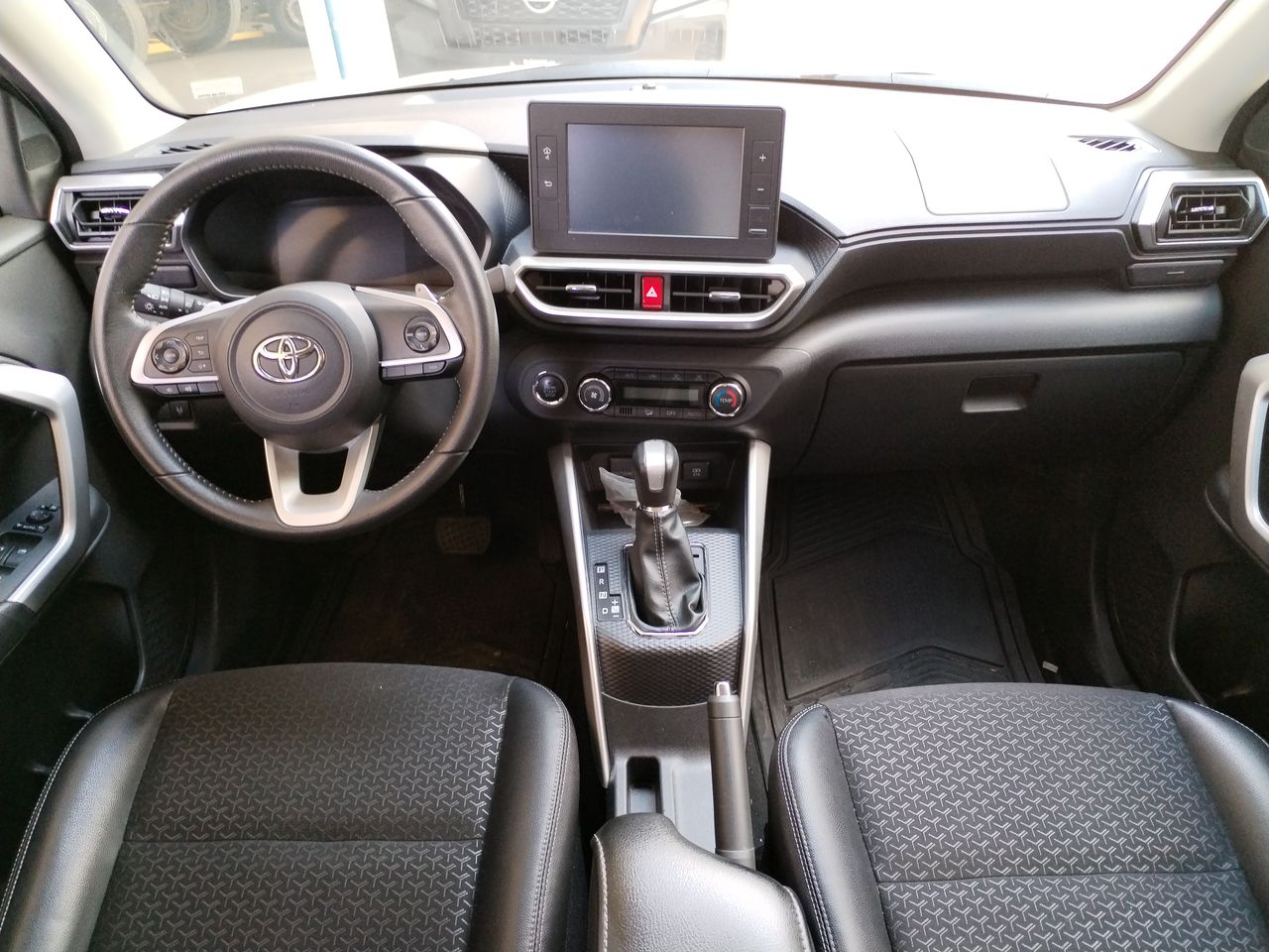 2024 Toyota RAIZE XLE CVT