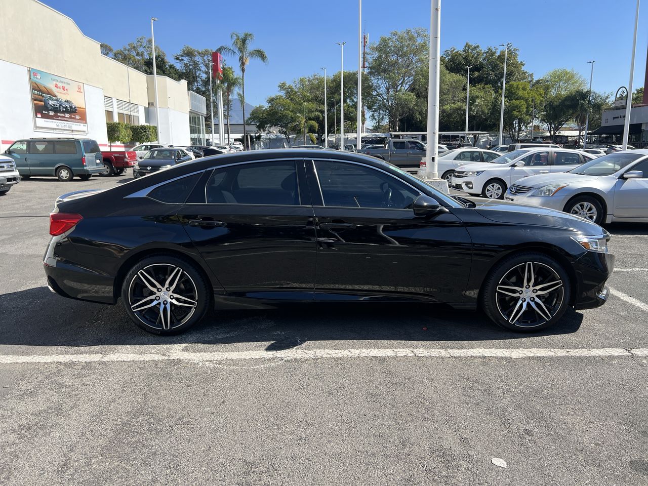 2022 Honda ACCORD TOURING