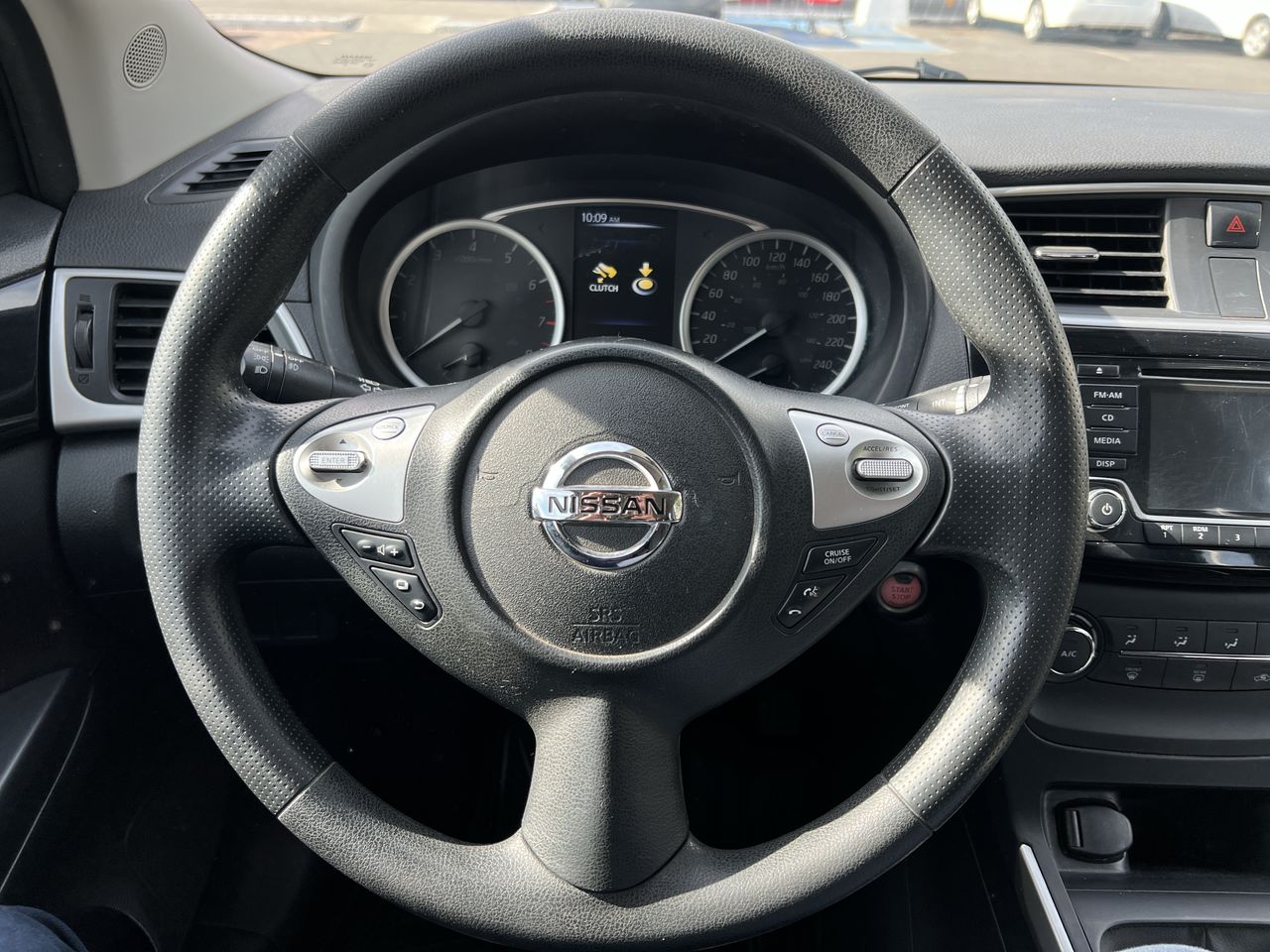 2019 Nissan SENTRA ADVANCE MT