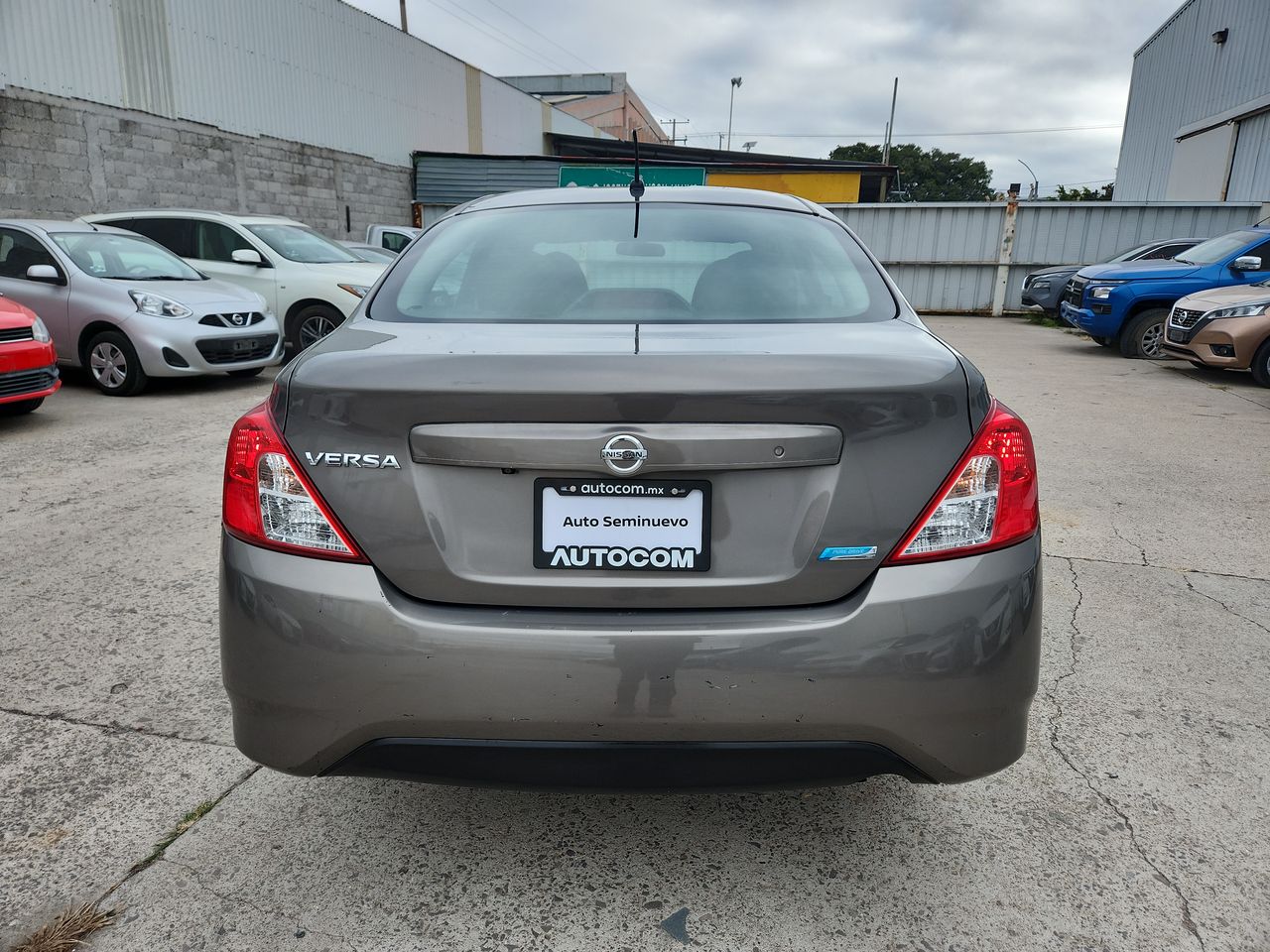 2016 Nissan VERSA ADVANCE AT AC