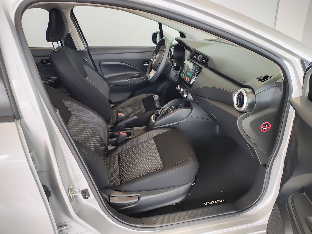 2020 Nissan VERSA SENSE MT