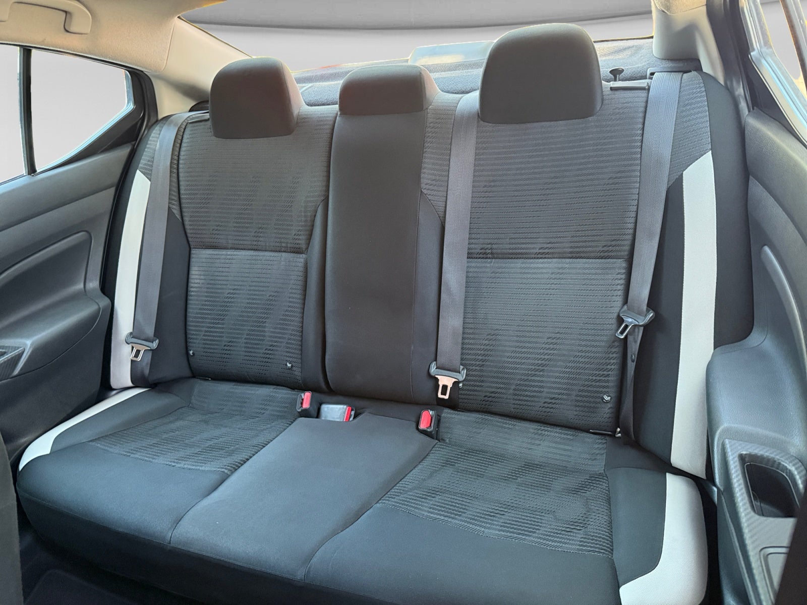 2020 Nissan VERSA ADVANCE CVT