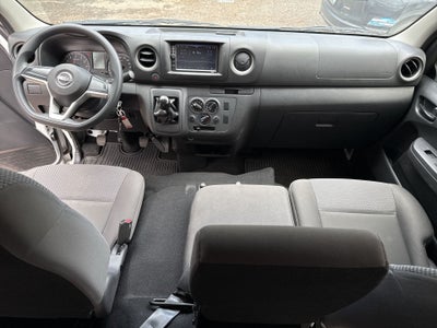 2023 Nissan NV350 URVAN URVAN PANEL AMPLIA AA