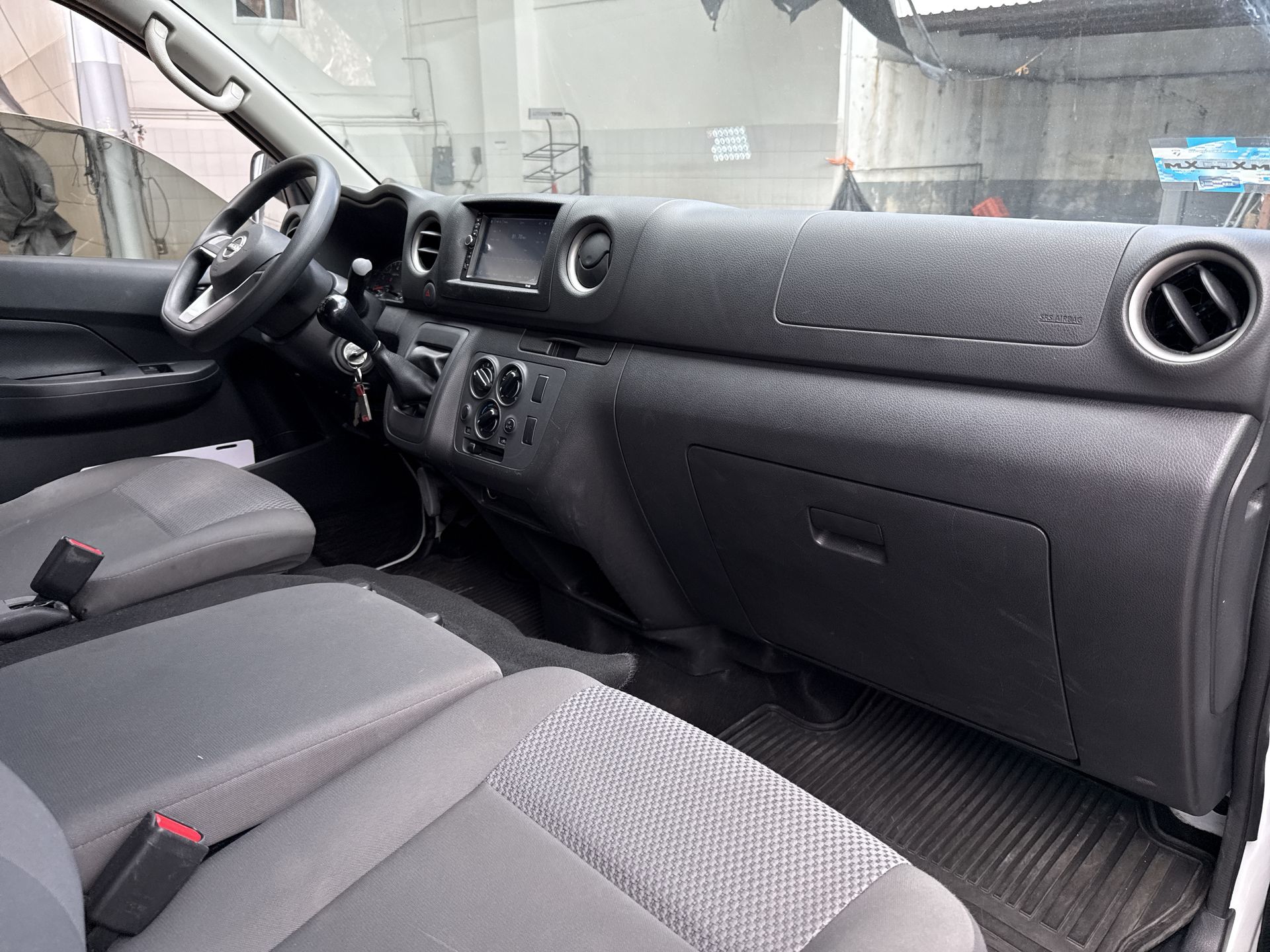 2023 Nissan NV350 URVAN URVAN PANEL AMPLIA AA