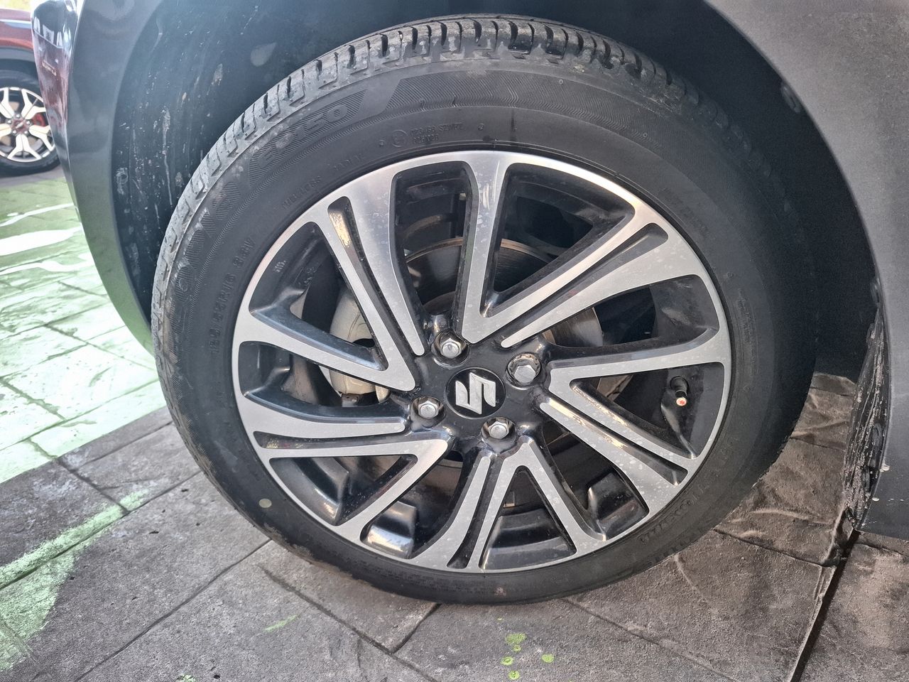 2023 SUZUKI SWIFT GLX CVT