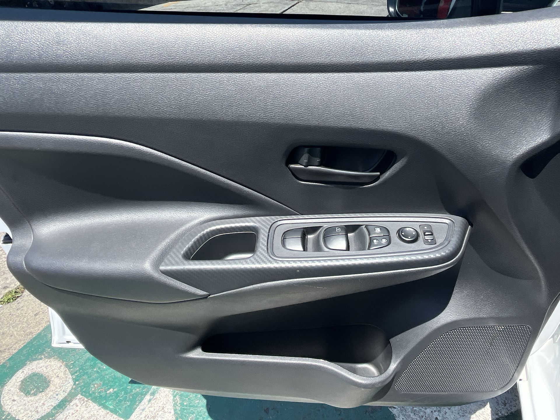 2023 Nissan VERSA SENSE MT 23