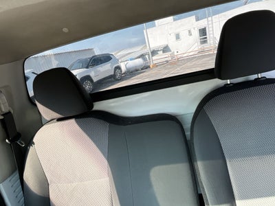 2020 Nissan NP300 CHASIS CAB. TM DH AC PAQ. SEG. VDC 6 VEL