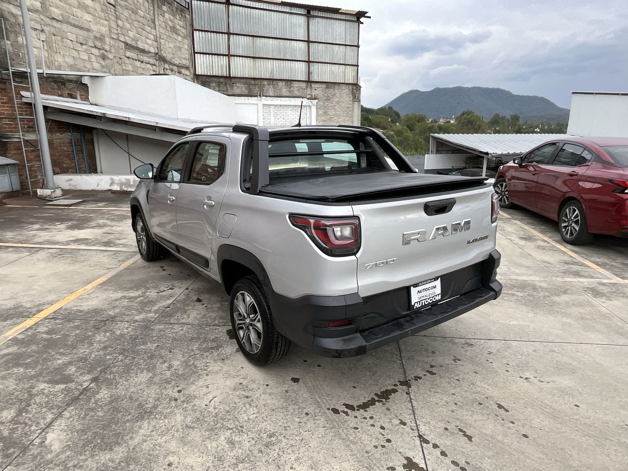 2023 RAM JOURNEY RAM 700 LARAMIE CREW CAB