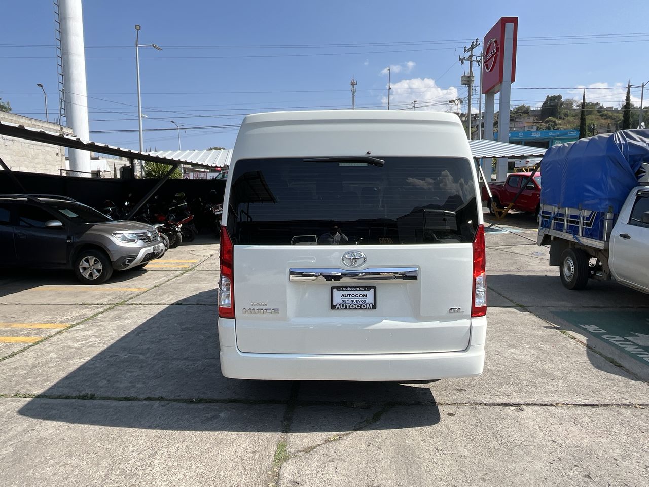 2023 Toyota HIACE 12 PASAJEROS