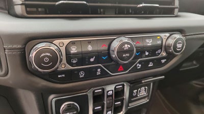 2025 Jeep WRANGLER UNLIMITED SAHARA PHEV TURBO 4XE