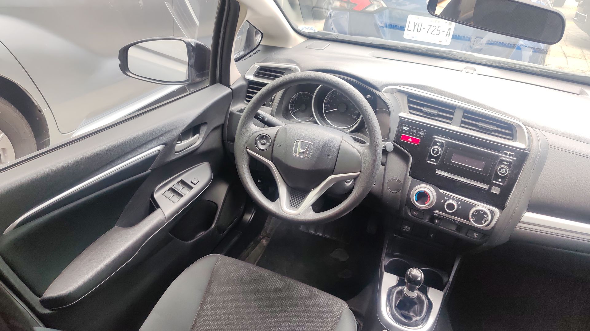 2015 Honda FIT 1.5 COOL MT
