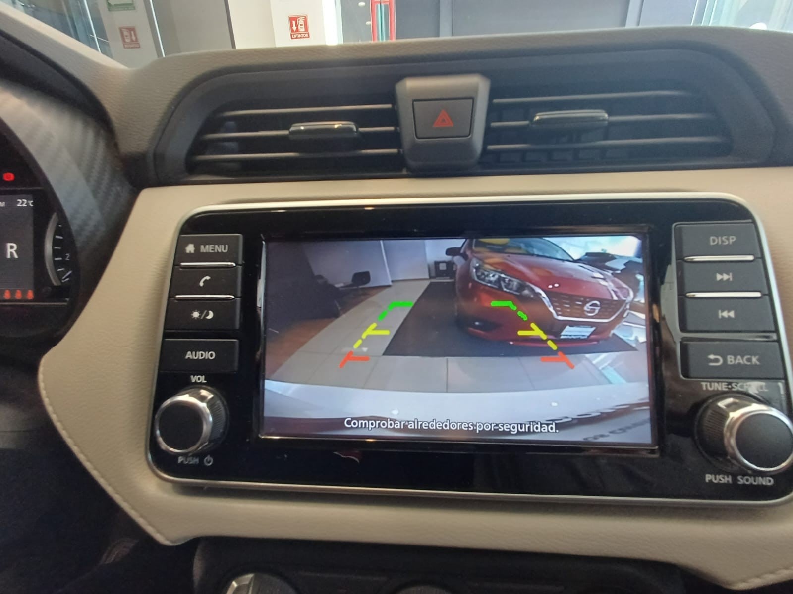 2022 Nissan VERSA ADVANCE CVT 22