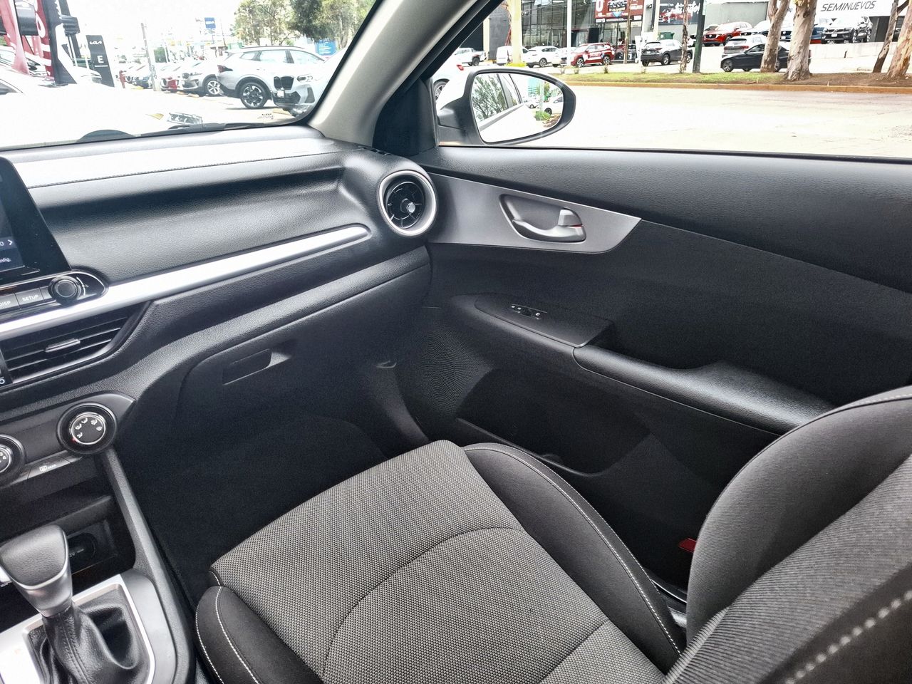 2023 Kia FORTE LX IVT