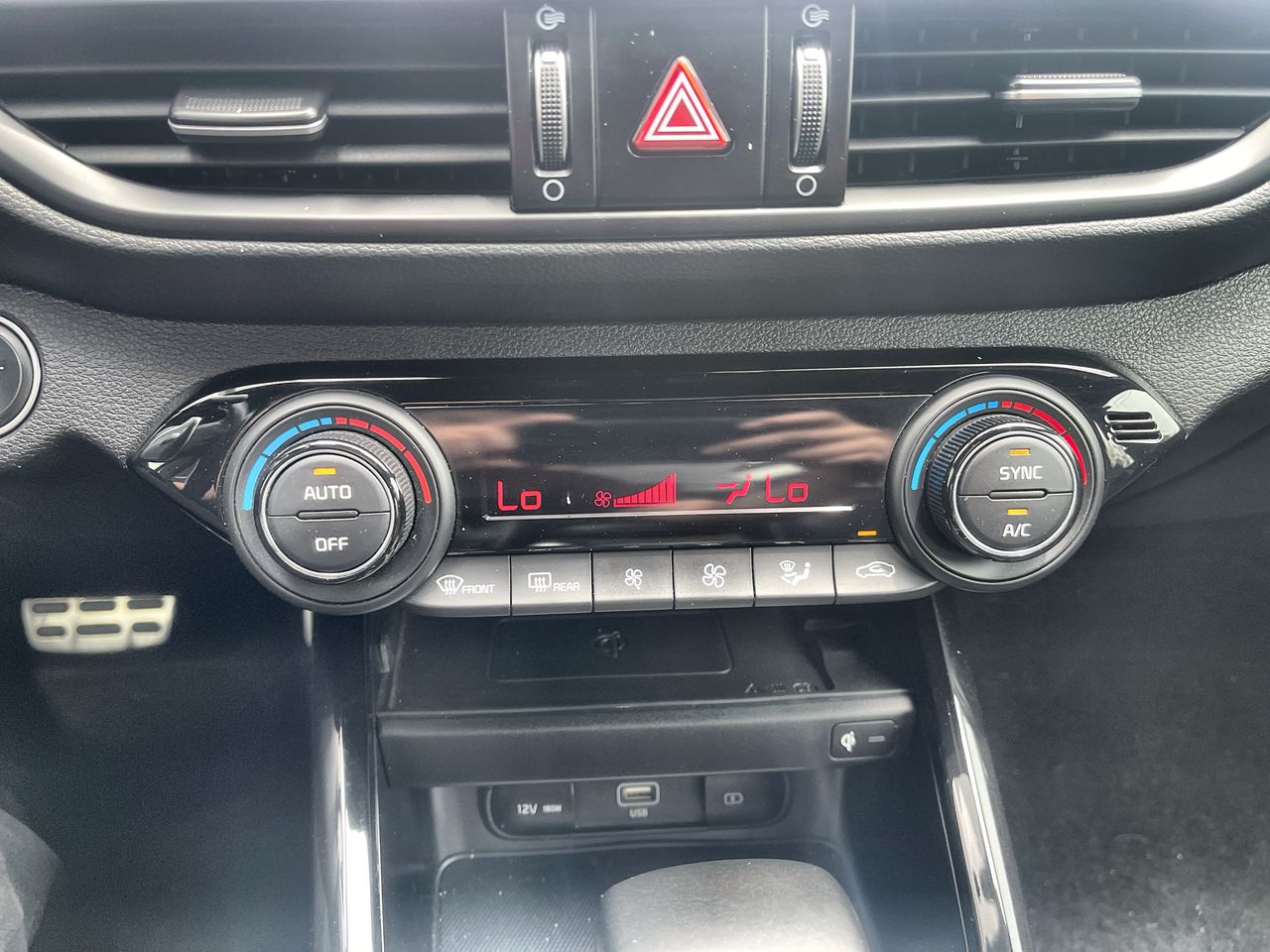 2024 Kia FORTE GT LINE