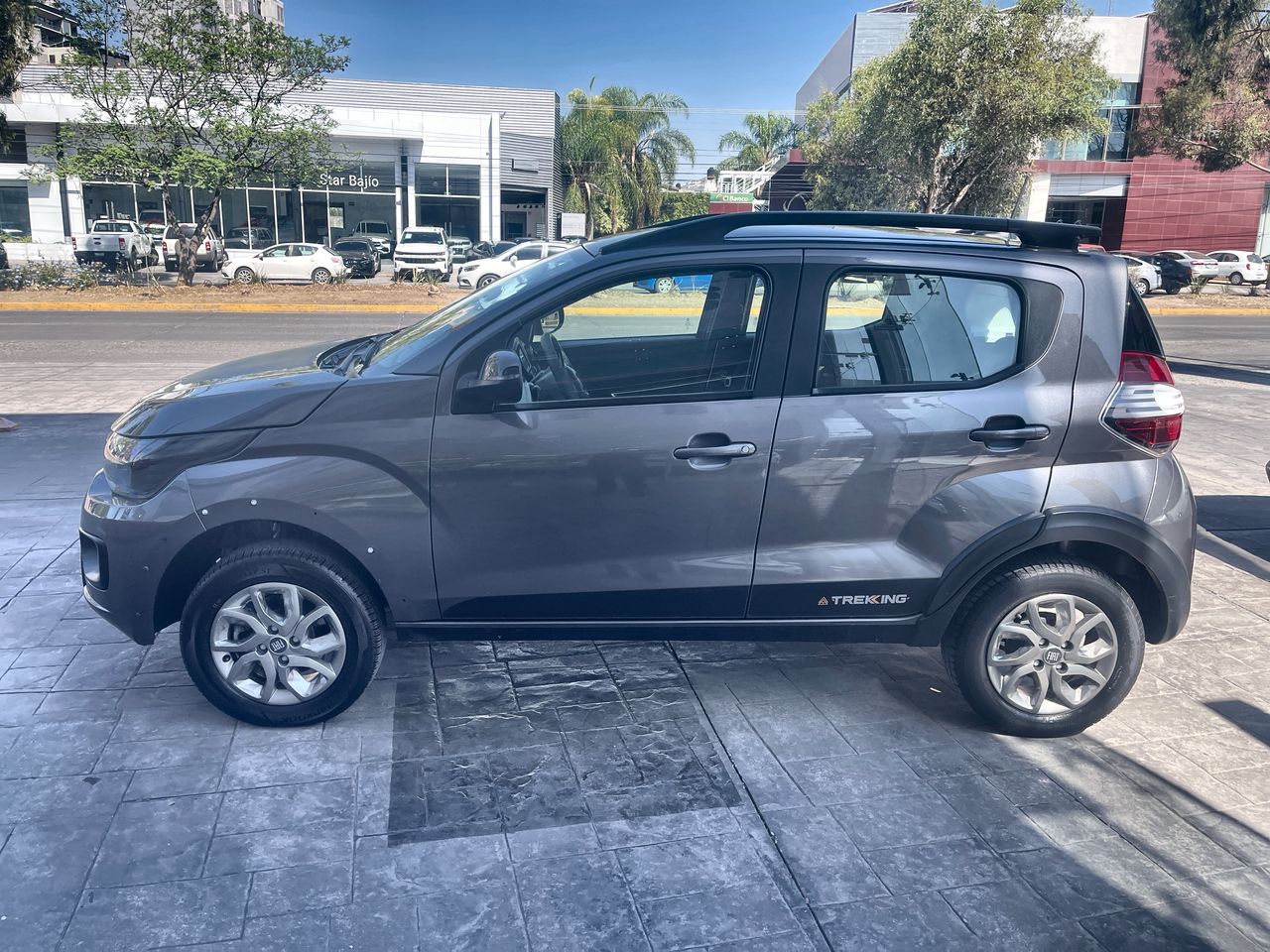 2021 FIAT MOBI TREKKING