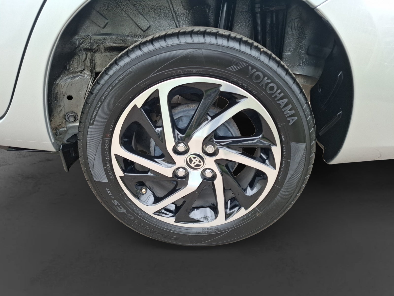 2021 Toyota YARIS S MT